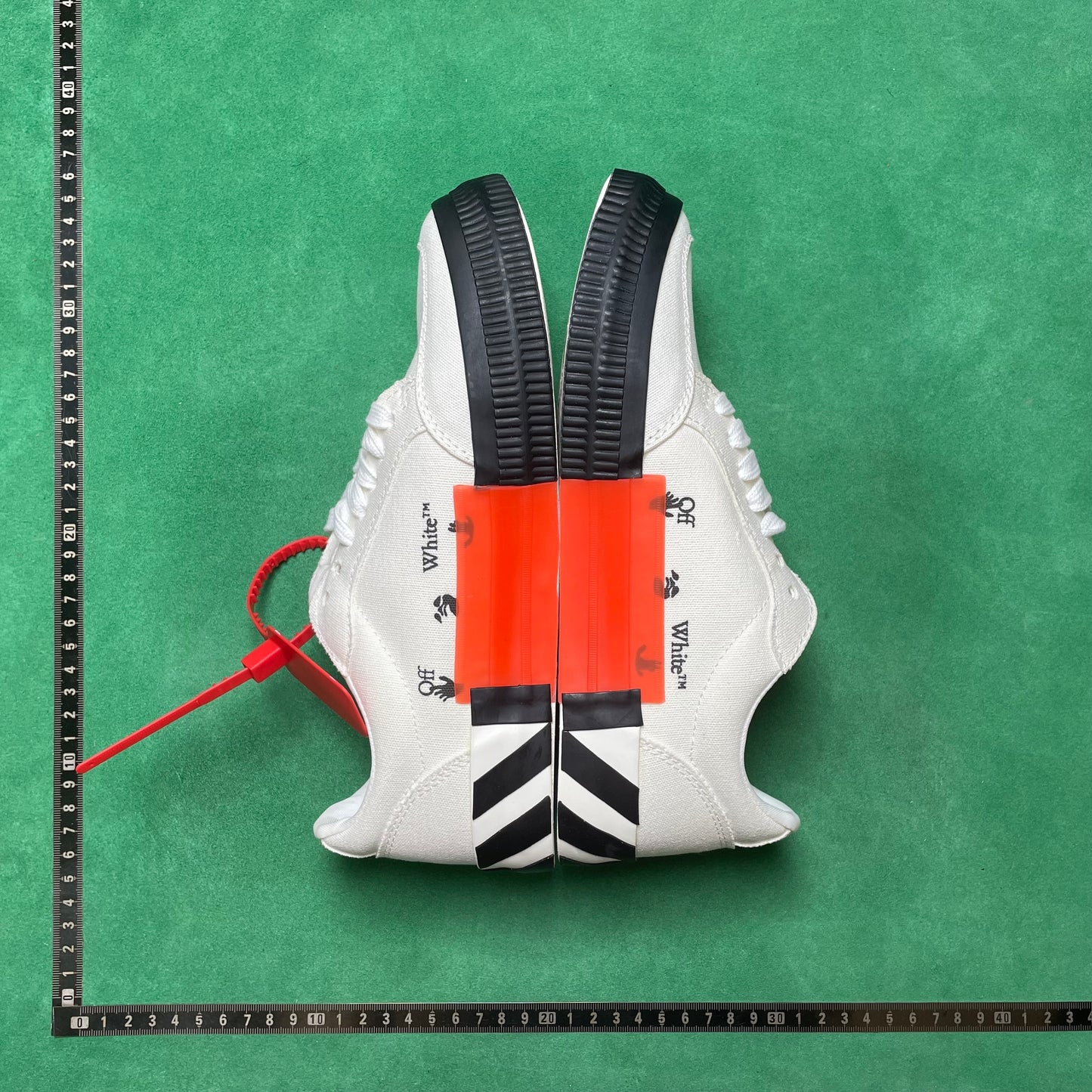 OffWhite - Gym Shoes Lovers