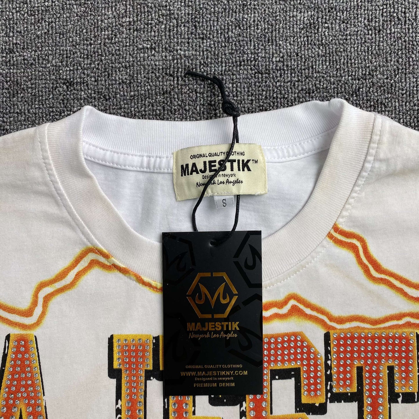 MAJESTIK