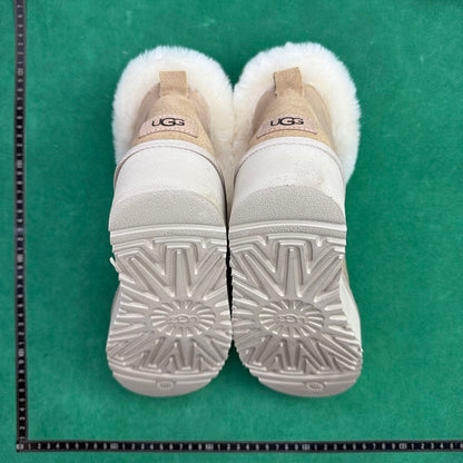 UGG