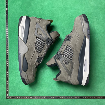 Air Jordan 4 Retro