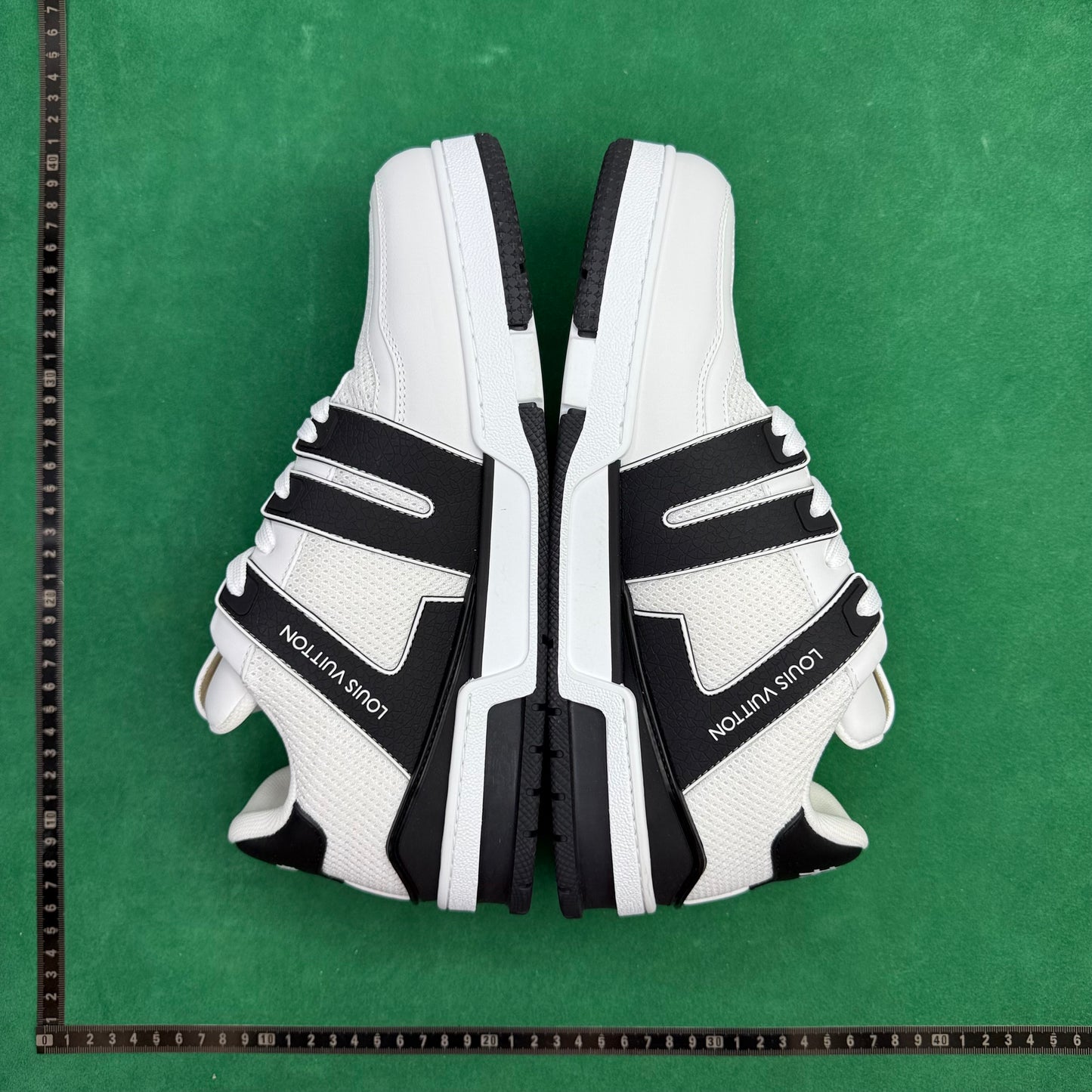 Louis Vuitton - BD Trainer