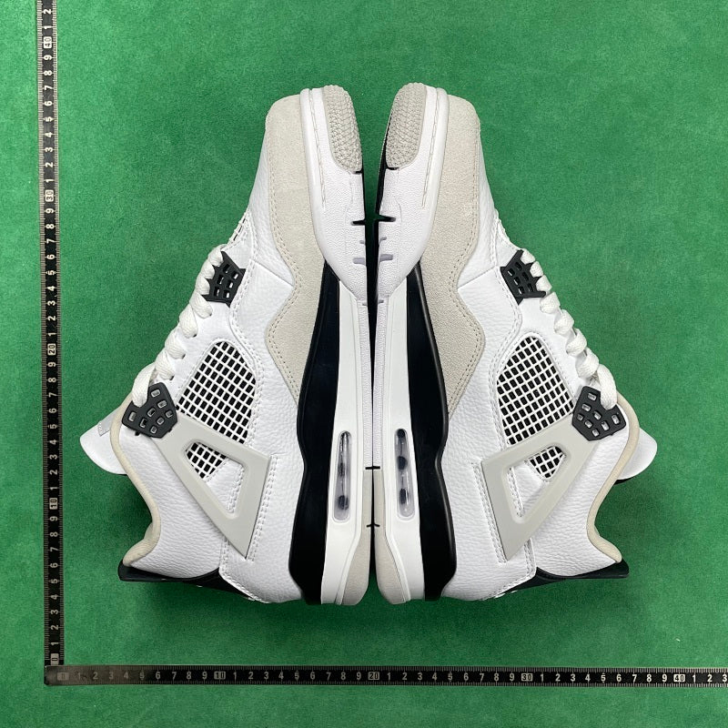 Air Jordan 4 SE