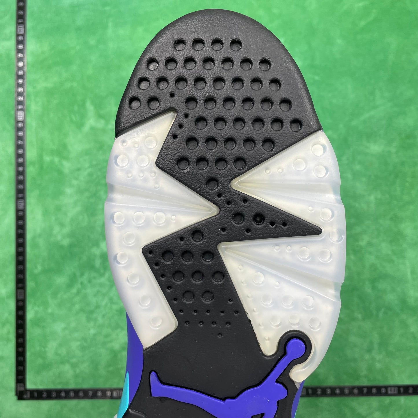 Air Jordan 6 Retro