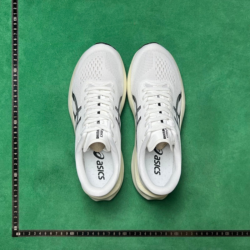 Asics Magic Speed 4