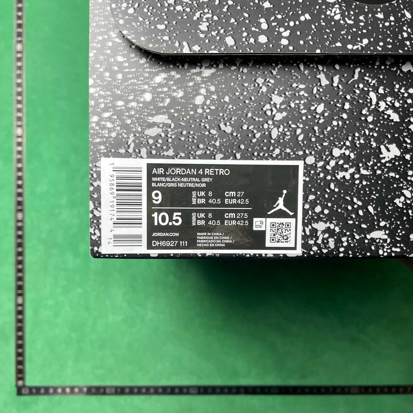 Air Jordan 4 Retro