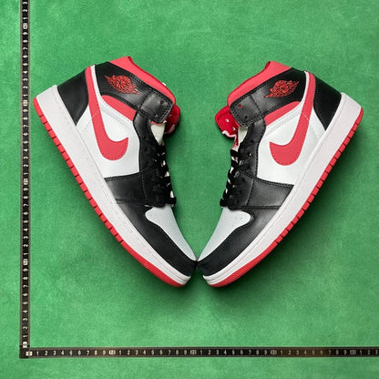 Air Jordan 1