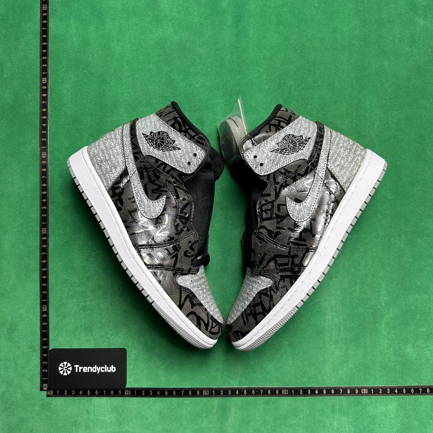 Air Jordan 1