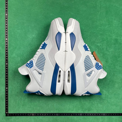 Air Jordan 4 Retro