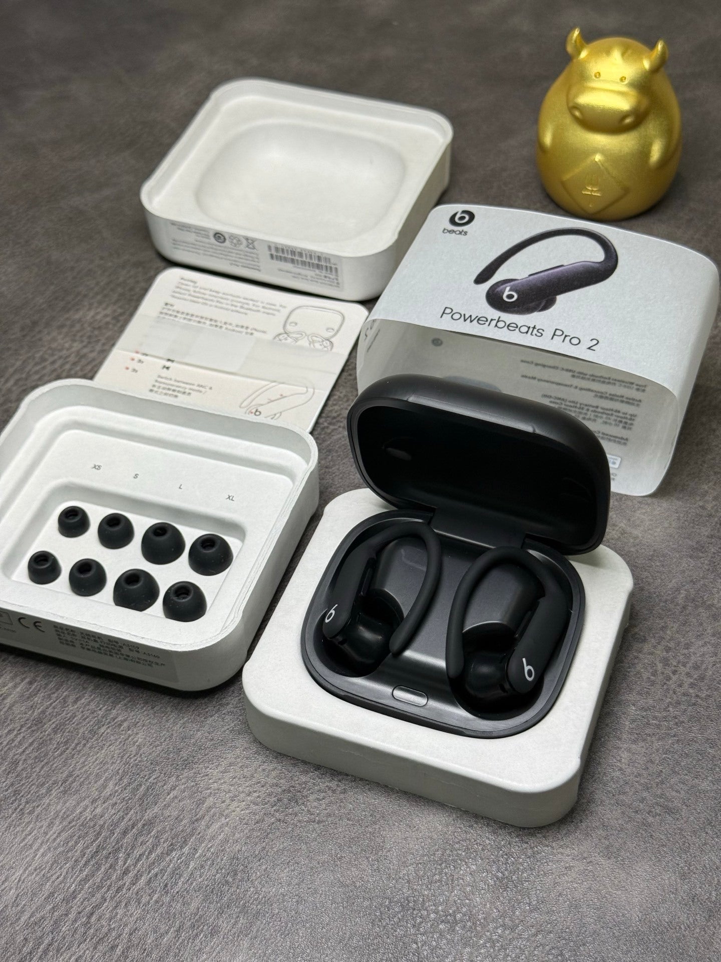 Beats Powerbeats pro 2 earbuds