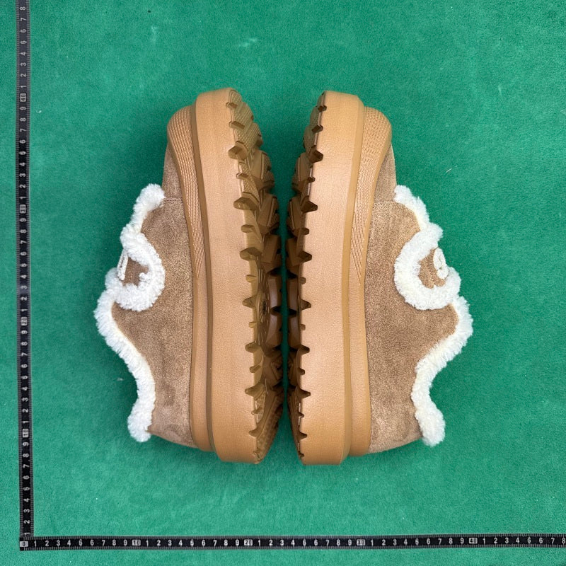 UGG