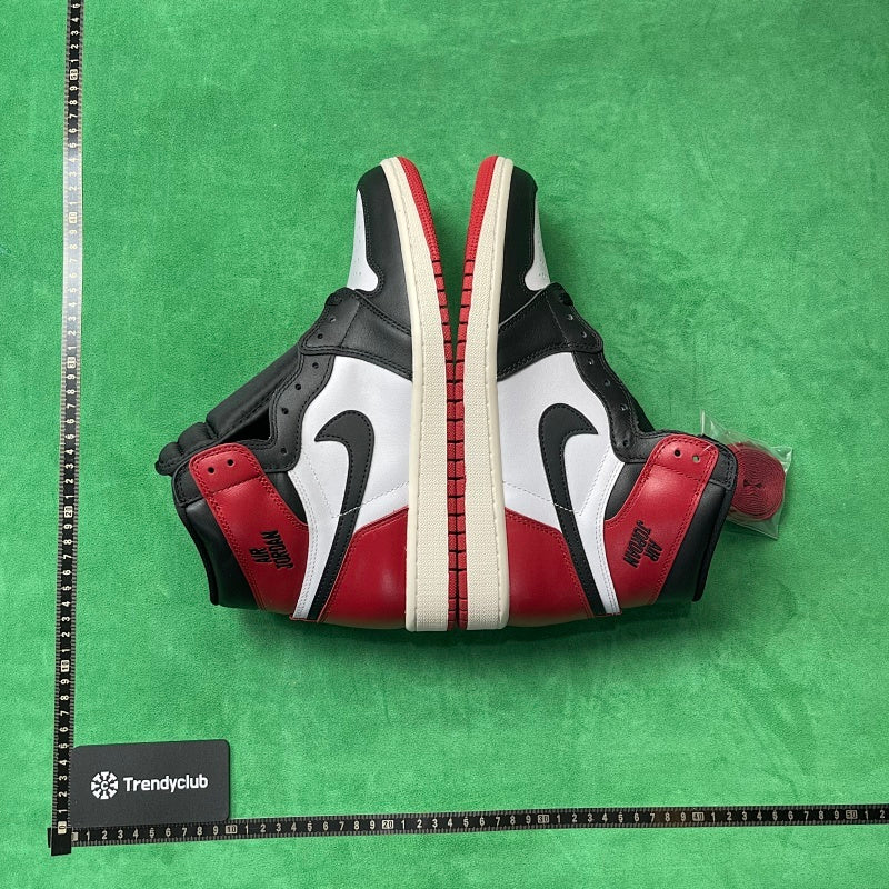 Air Jordan 1