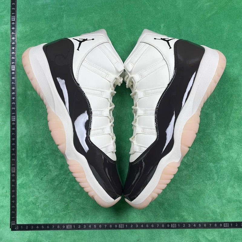 Air Jordan 11 WMNS Retro