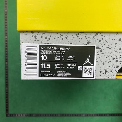 Air Jordan 4 Retro