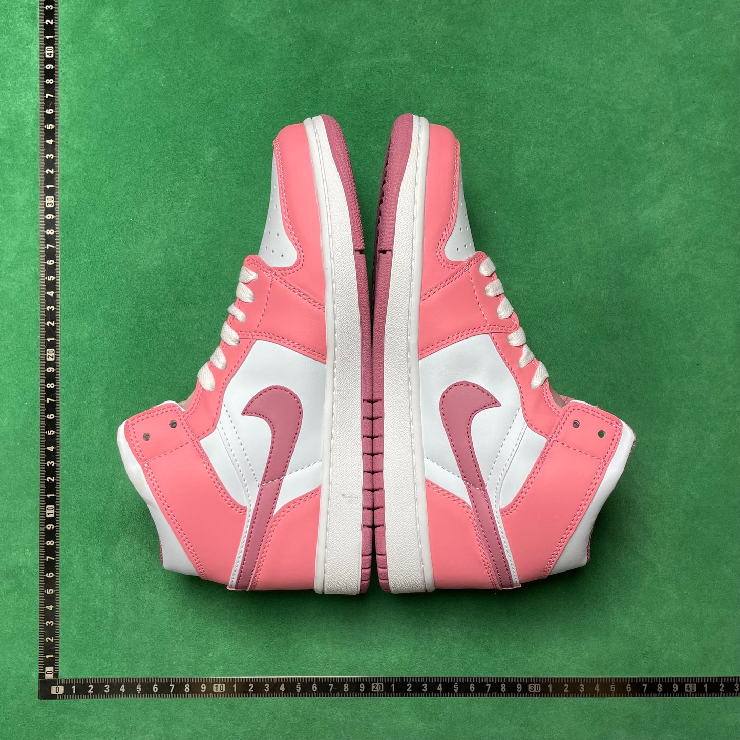 Air Jordan 1