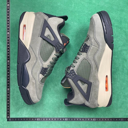 Air Jordan 4 Retro