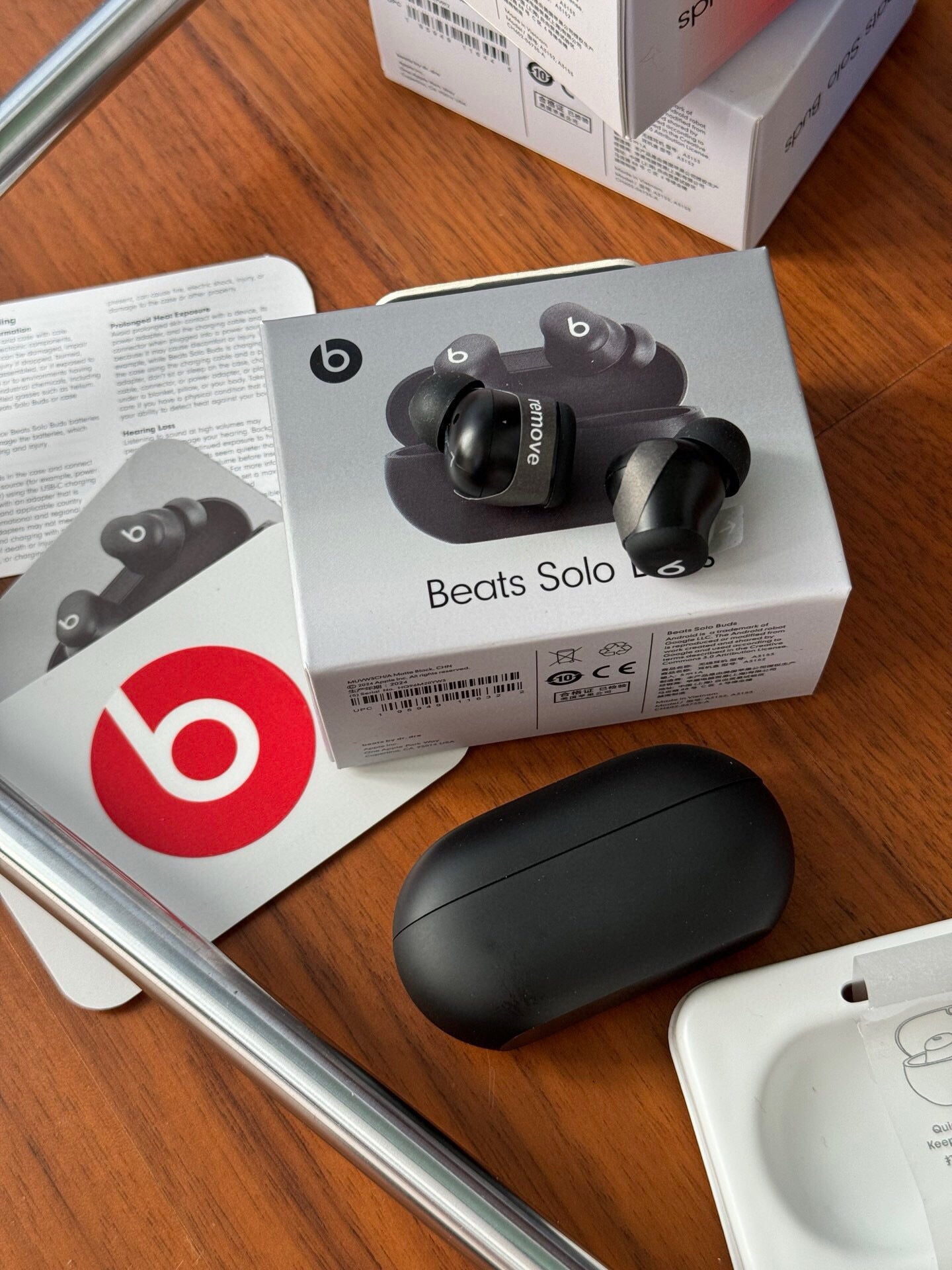 Beats Solo buds