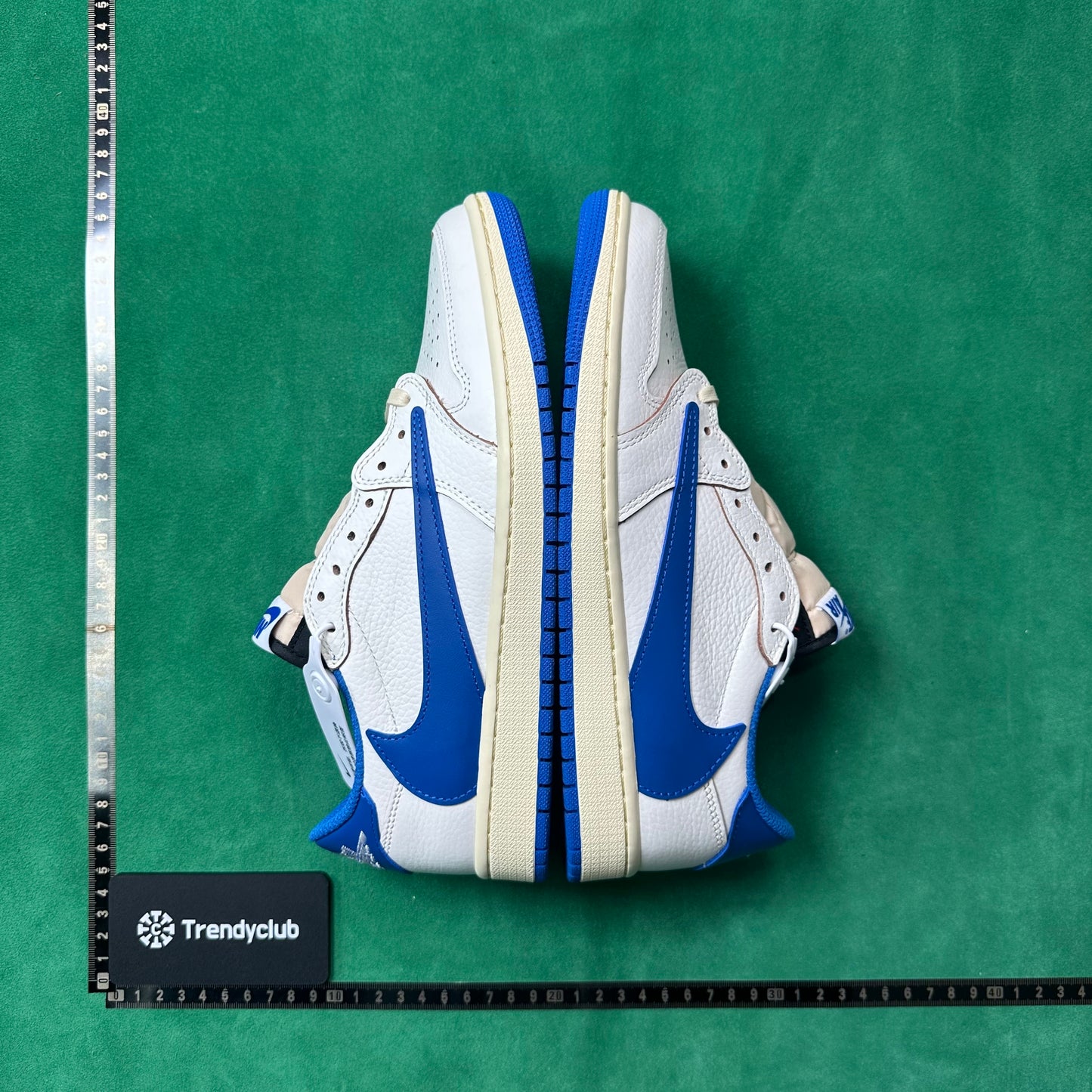 Air Jordan 1