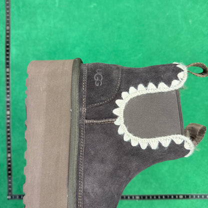 UGG