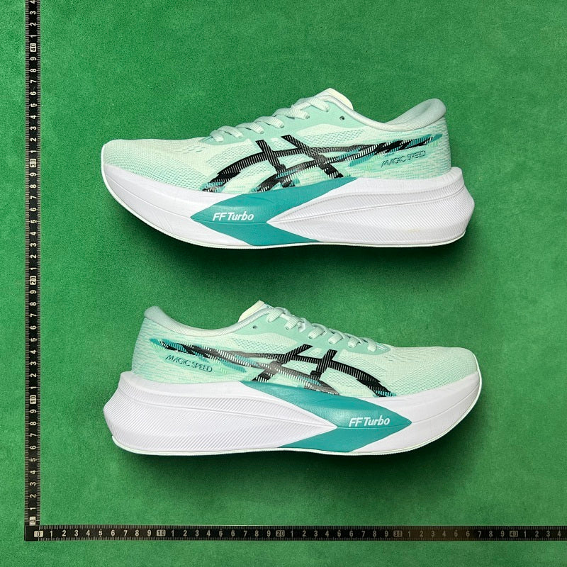 Asics Magic Speed 4