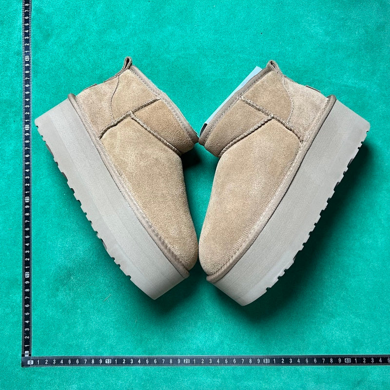 UGG