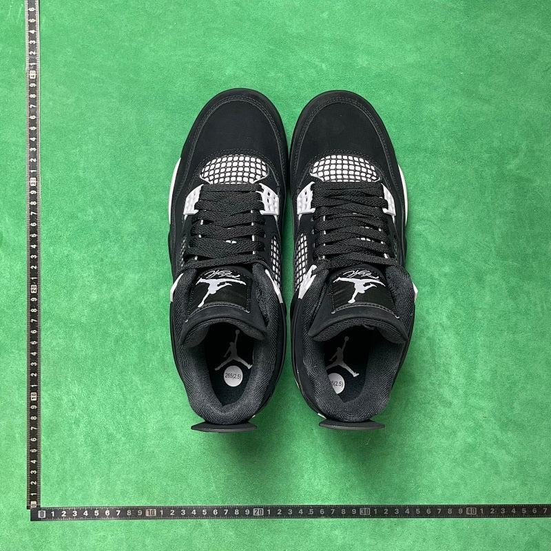 Air Jordan 4 Retro