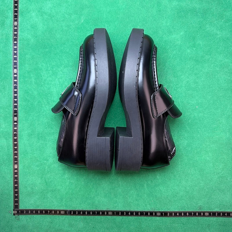 Prada - Loafers