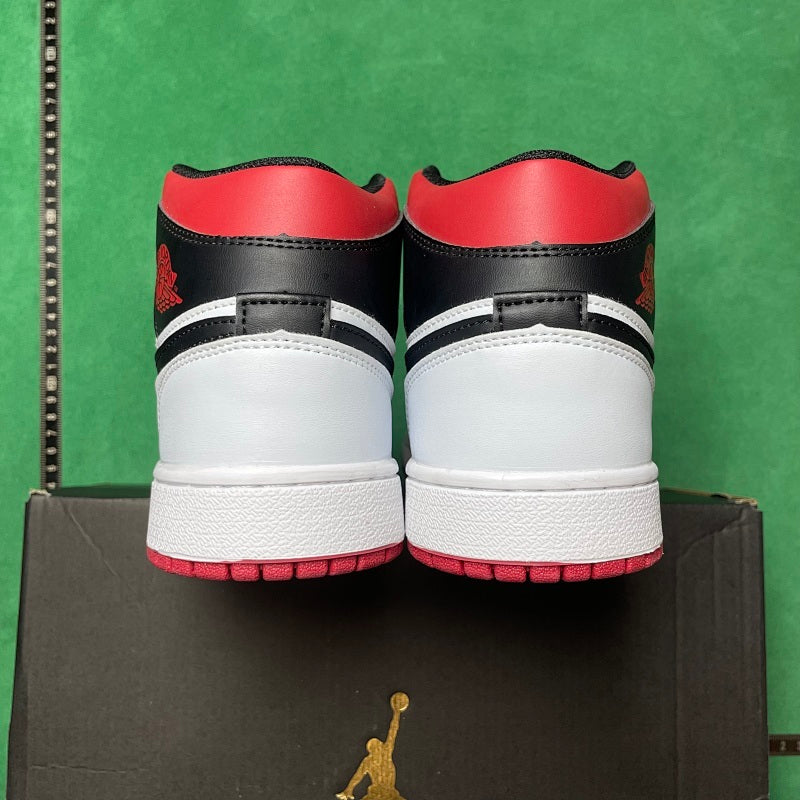 Air Jordan 1