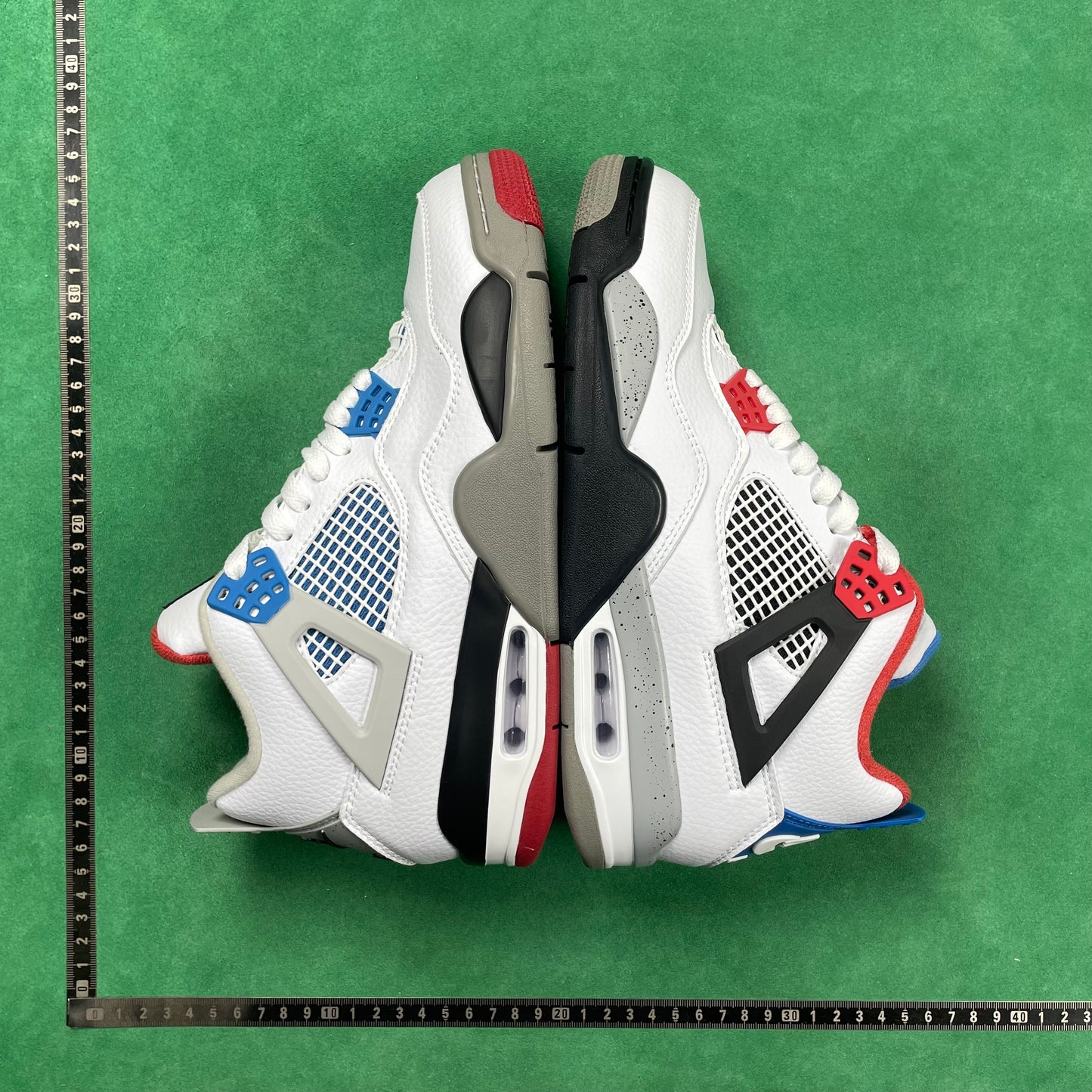 Air Jordan 4 Retro