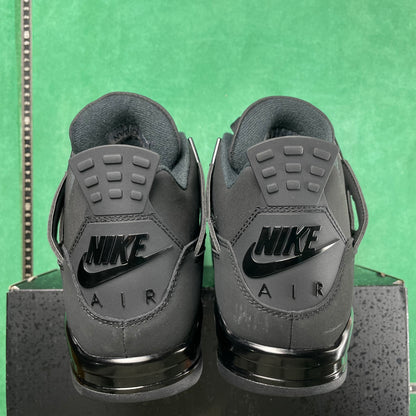 Air Jordan 4 Retro