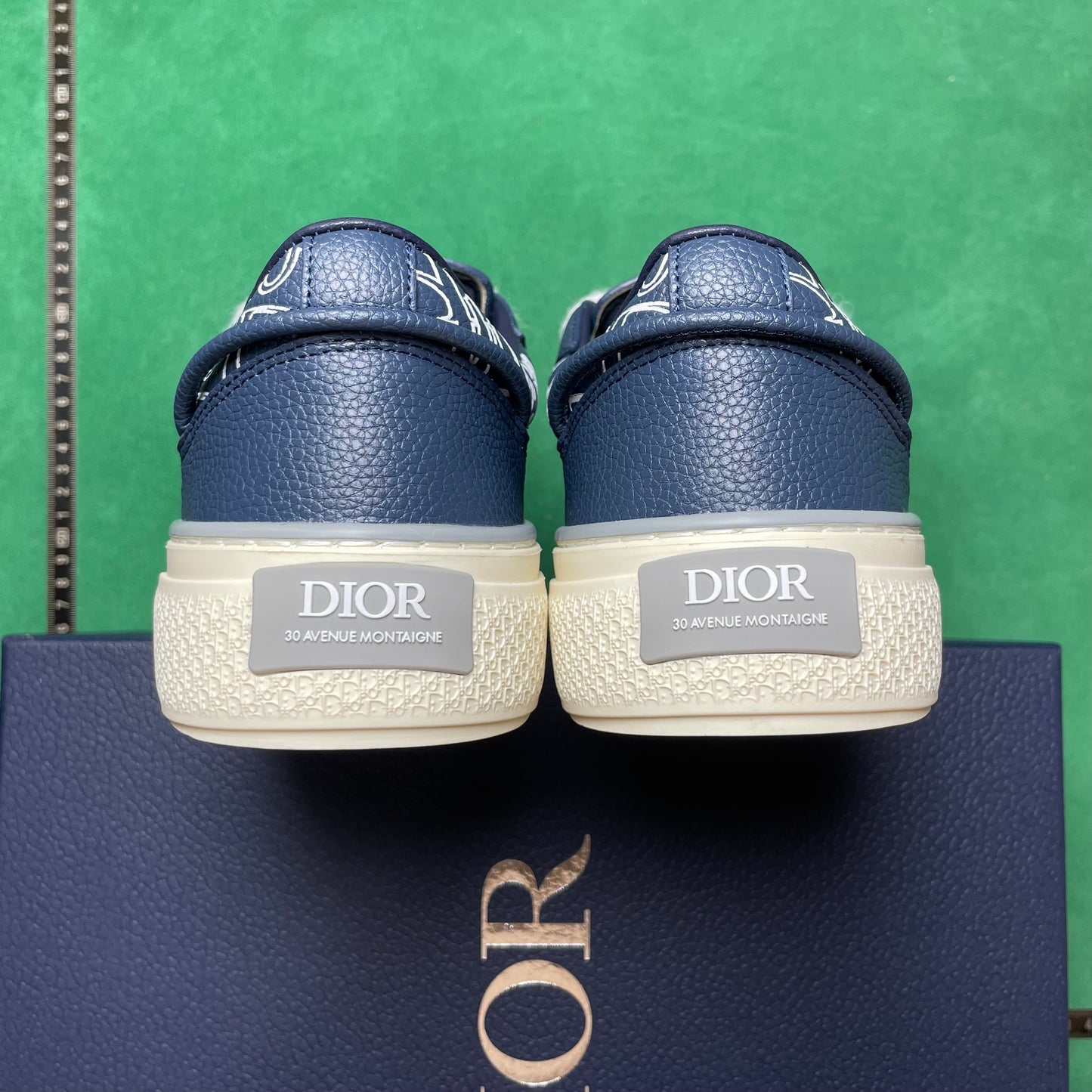 Dior