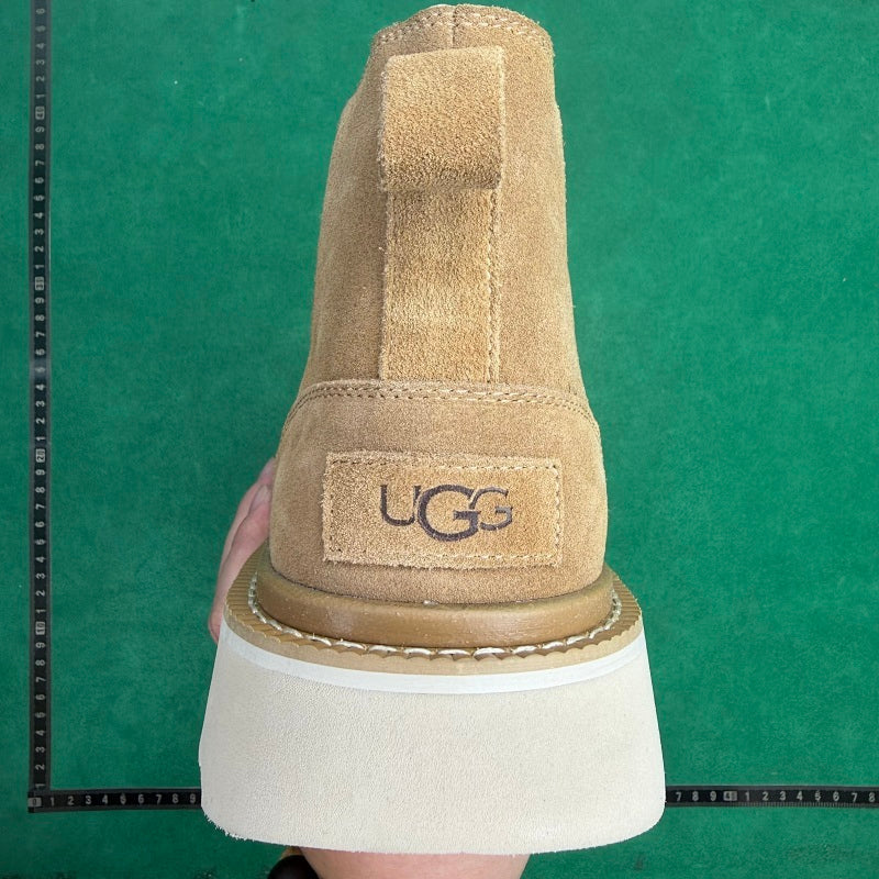 UGG