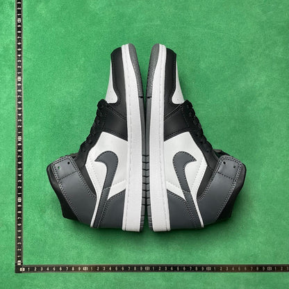 Air Jordan 1