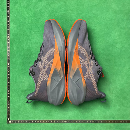 Asics Novablast 5 LE