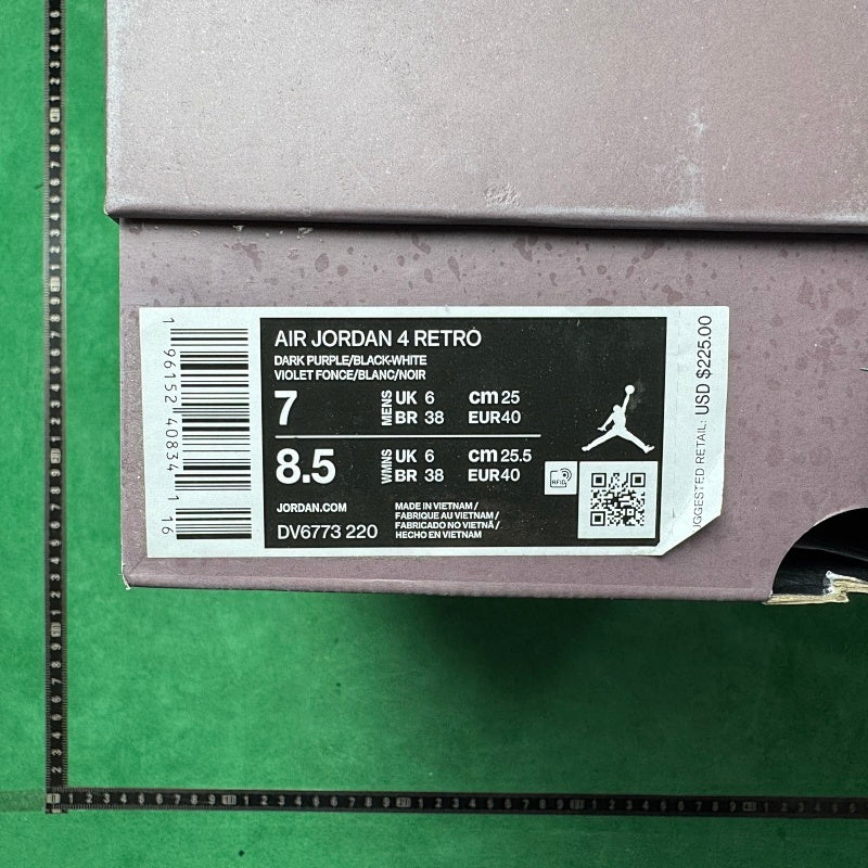 Air Jordan 4 Retro