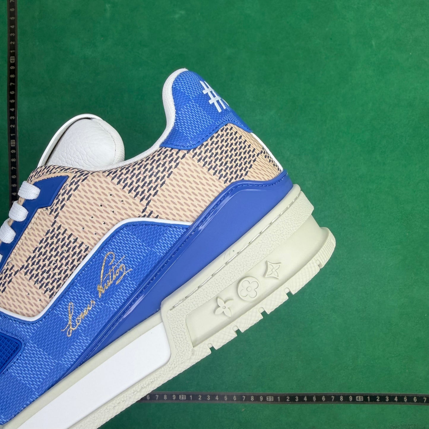 Louis Vuitton  - TT Trainer