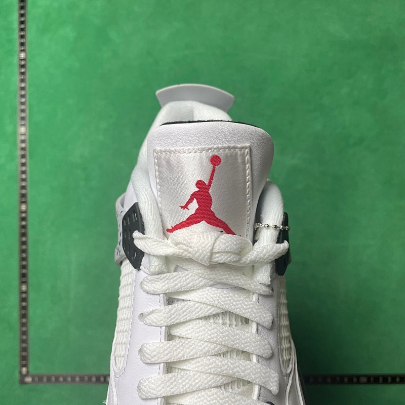 Air Jordan 4 Retro OG