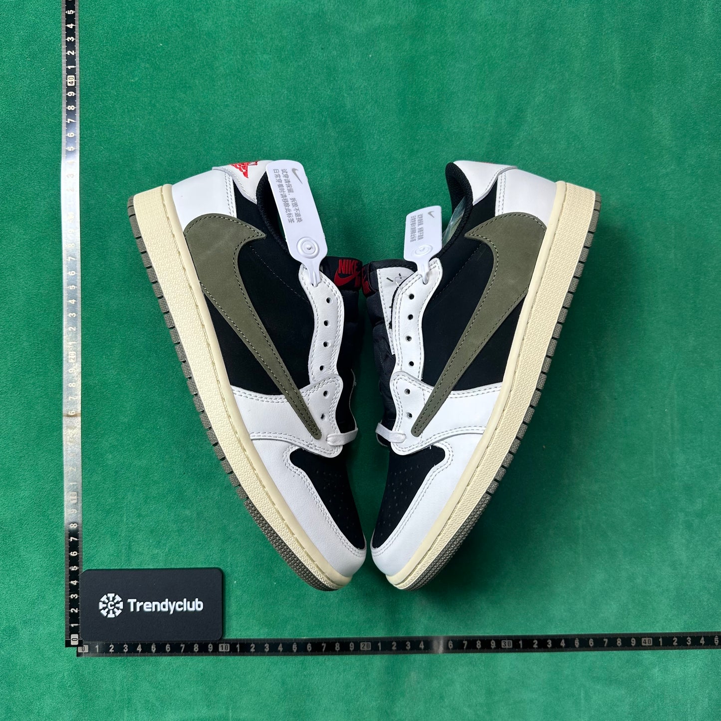 Air Jordan 1