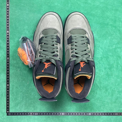 Air Jordan 4 Retro