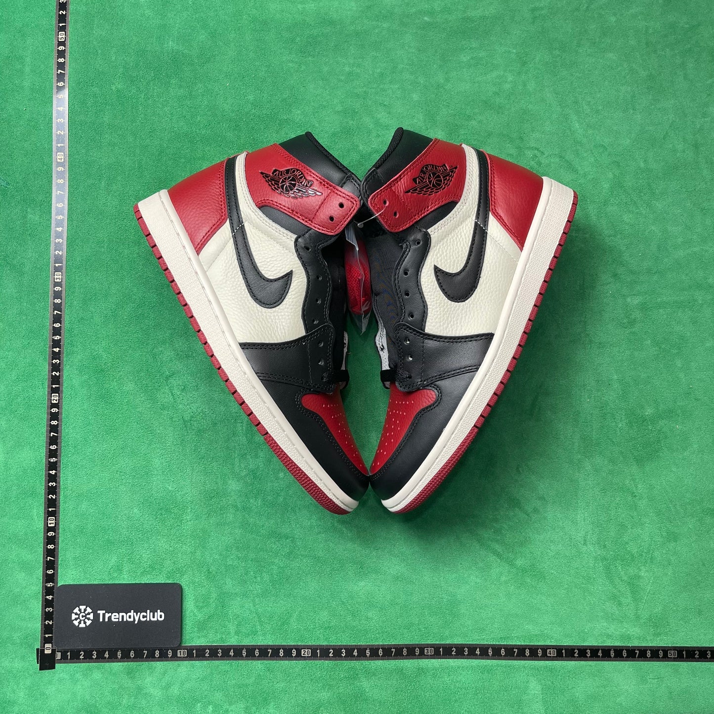 Air Jordan 1