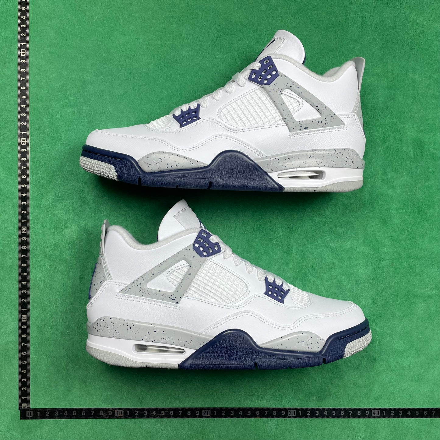 Air Jordan 4 Retro