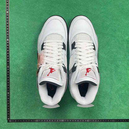 Air Jordan 4 Retro