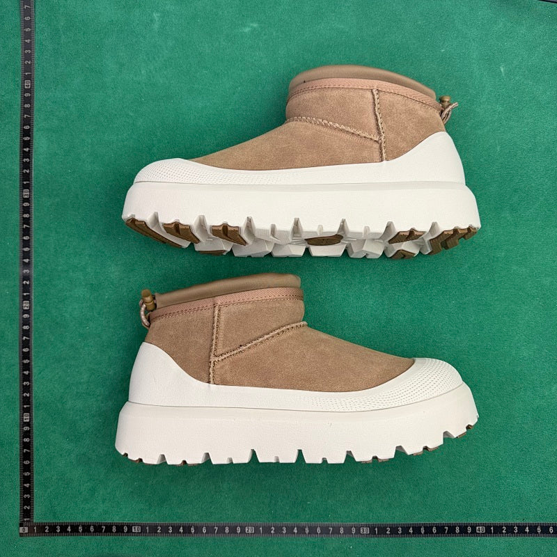 UGG