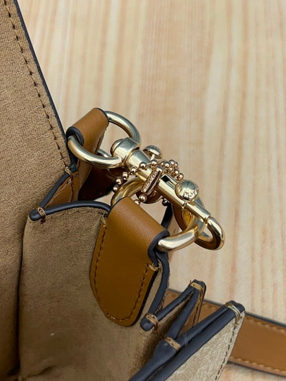 Coach