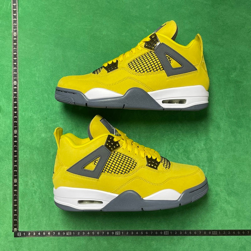 Air Jordan 4 Retro