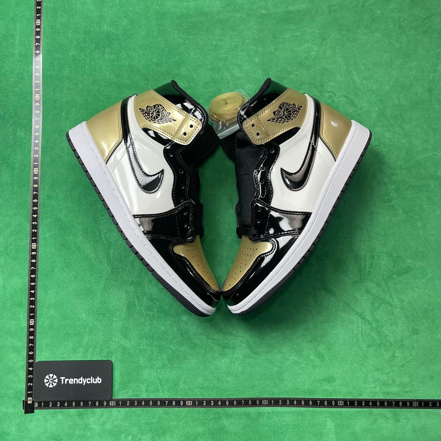 Air Jordan 1