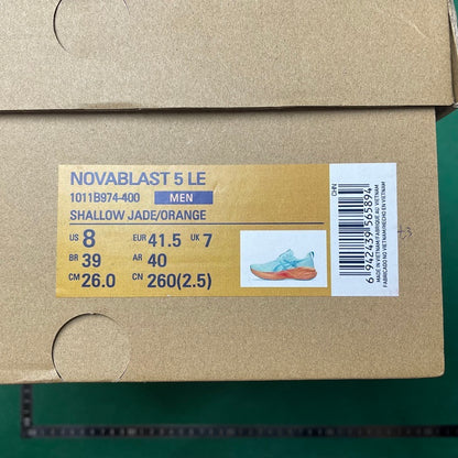 Asics -Novablast 5 LE