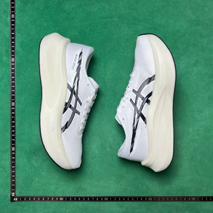 Asics Magic Speed 4