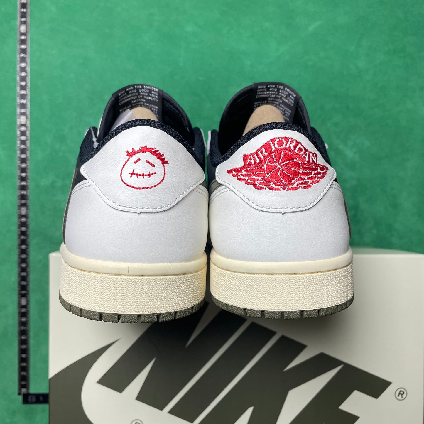 Air Jordan 1 WMNS Low OG SP