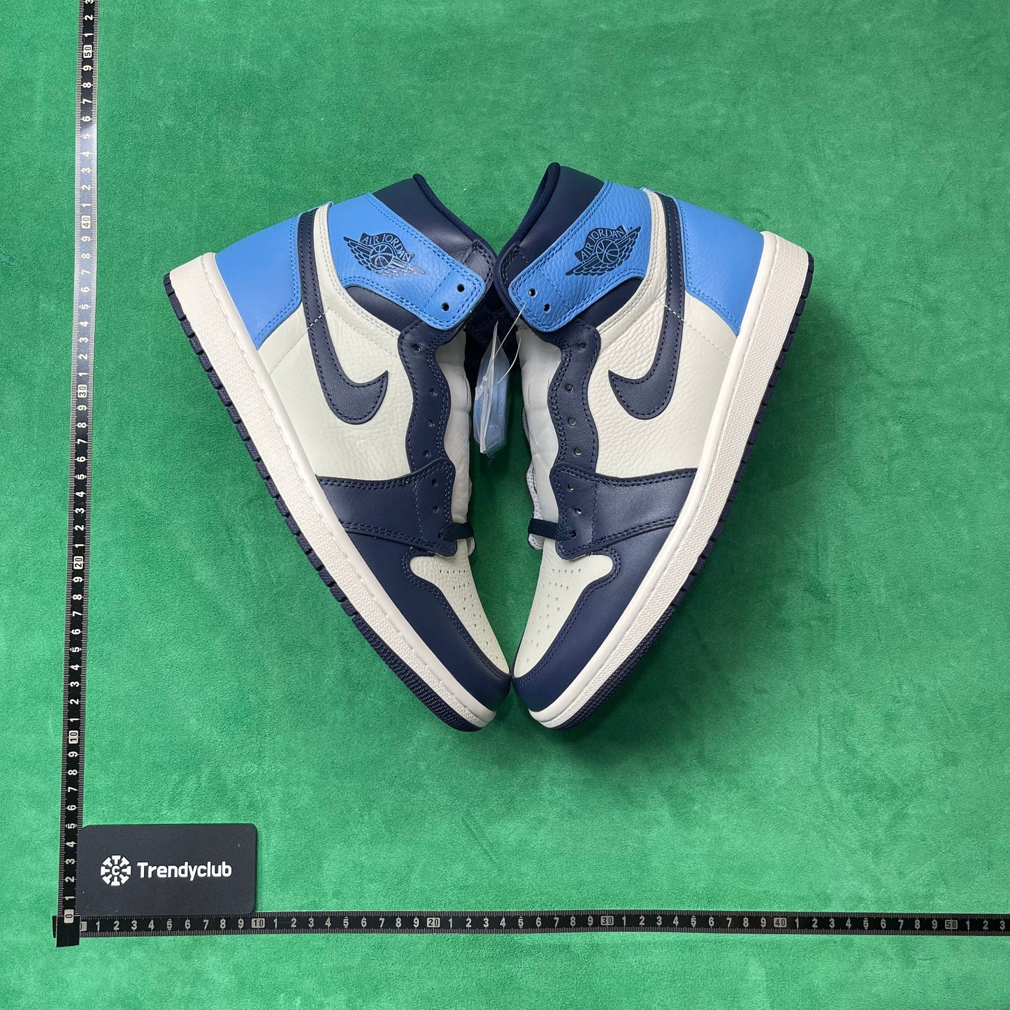 Air Jordan 1