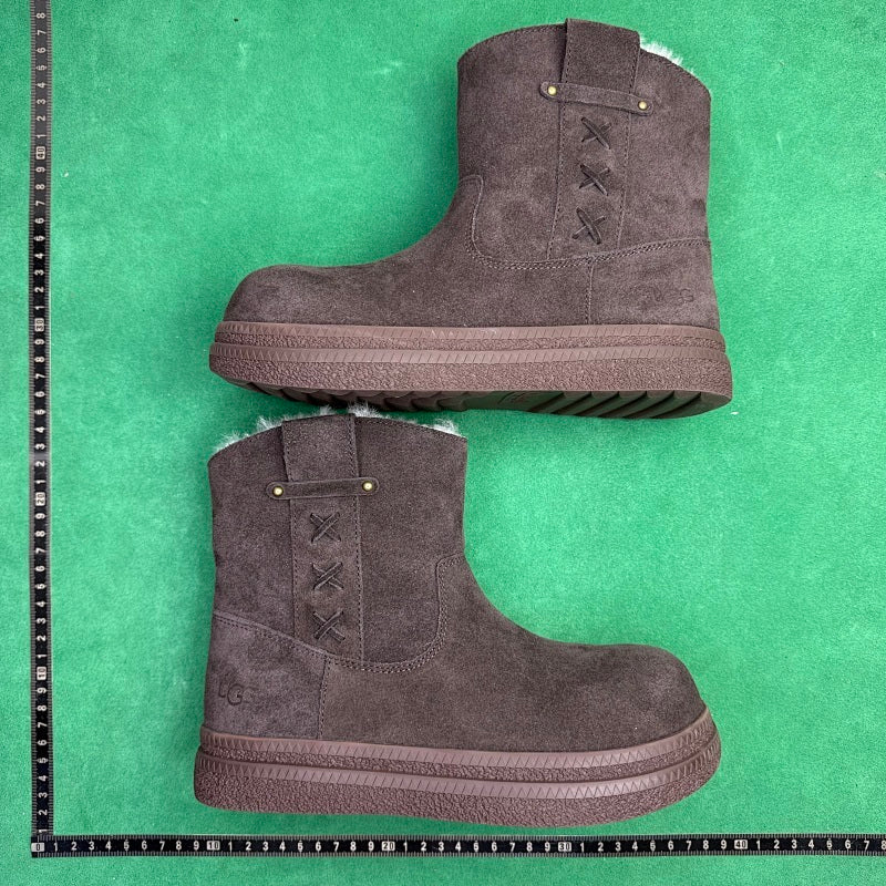 UGG
